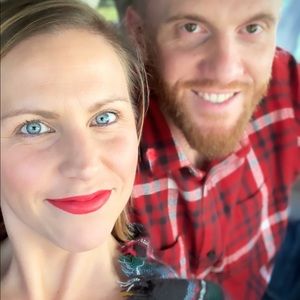 Meet your Posher, Caitlin